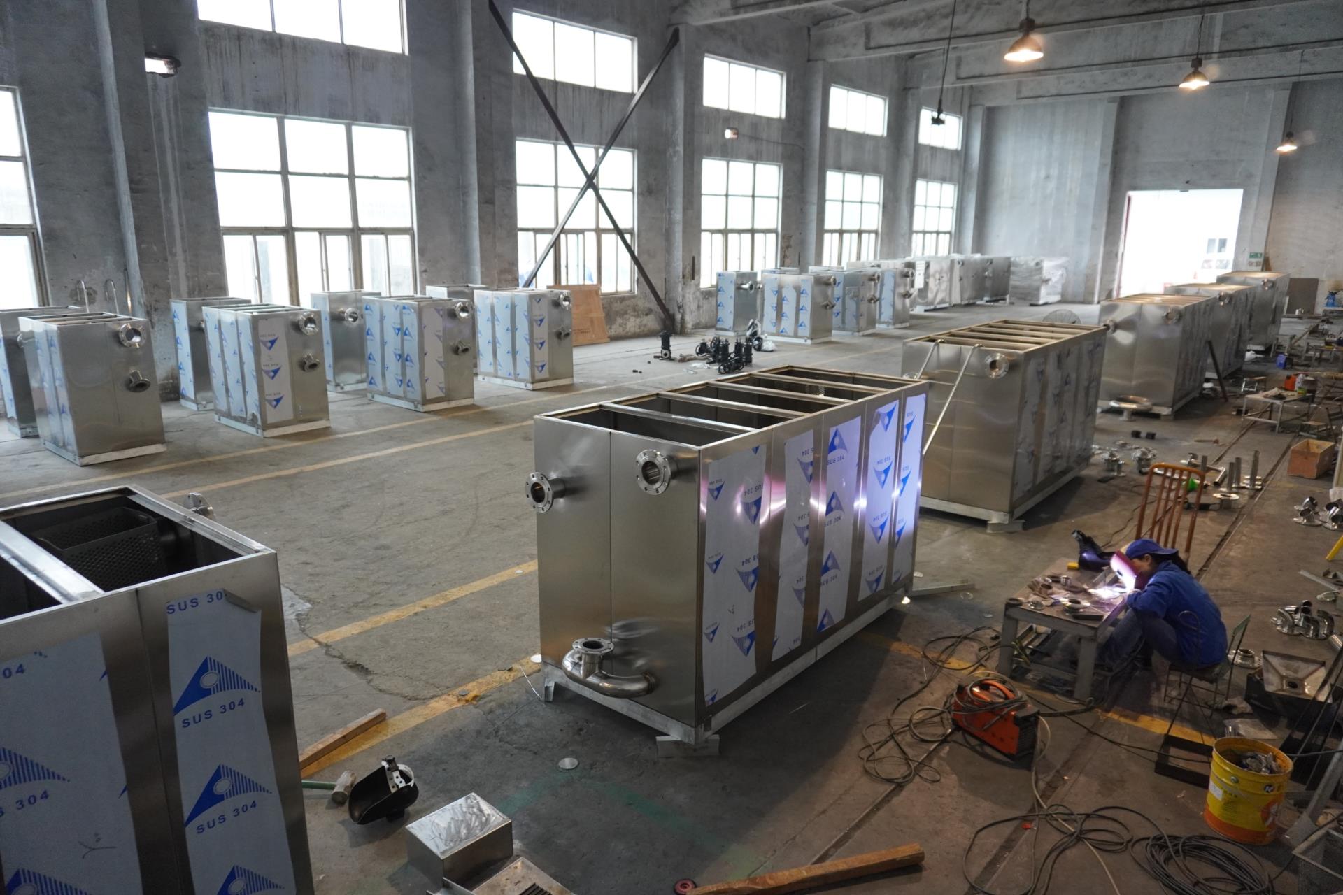 餐飲一體化隔油提升設(shè)備