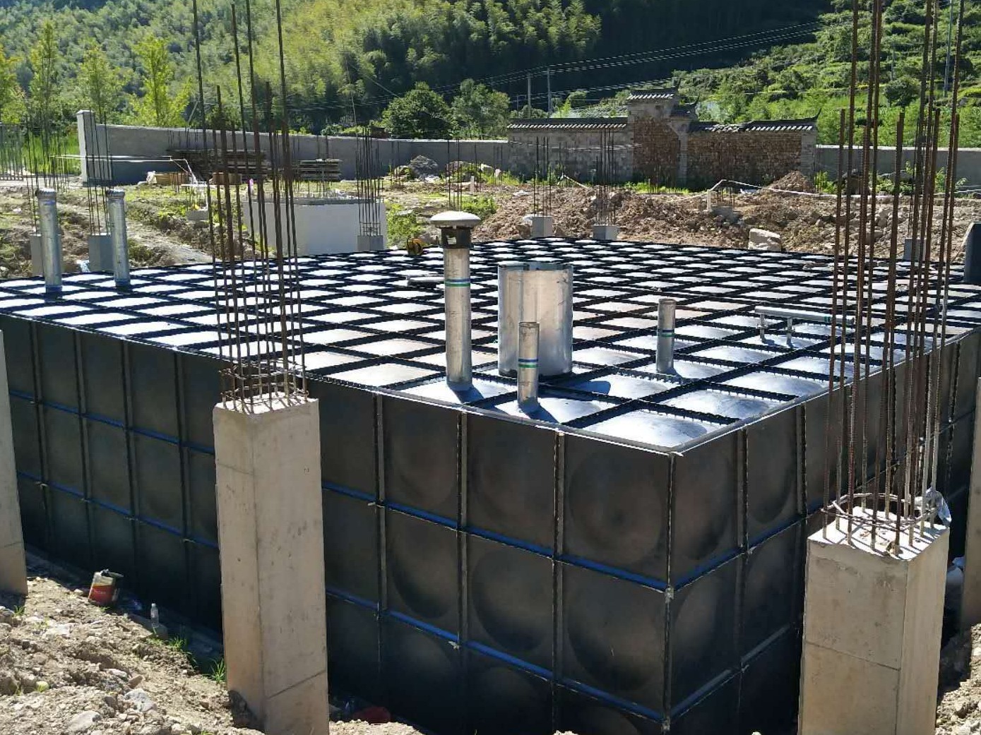 不銹鋼復(fù)合板水箱